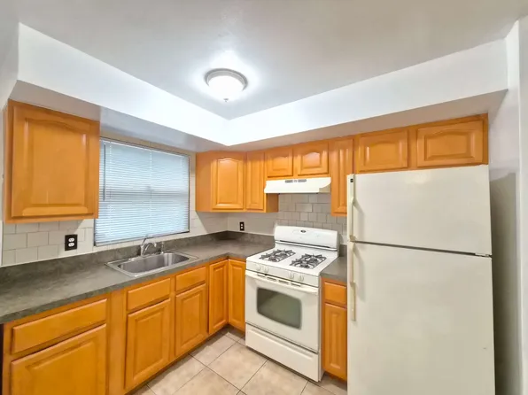 56 McArthur Ave, Staten Island, NY