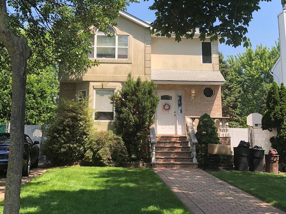 2nd image of 321 Mason Blvd