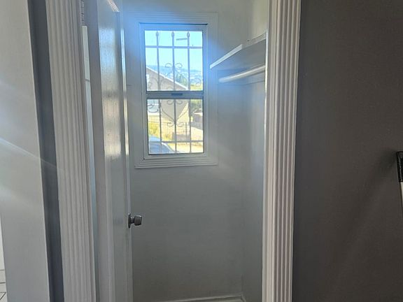 5th image of 3585 Galindo St