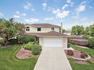 9280 Elm Ave, Mokena, IL 60448