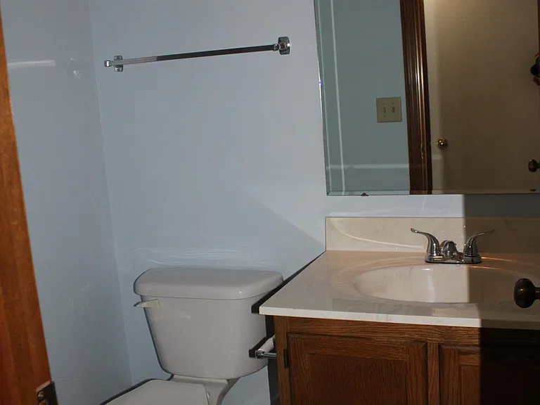 6034 Sawmill Woods Dr — Photo 7