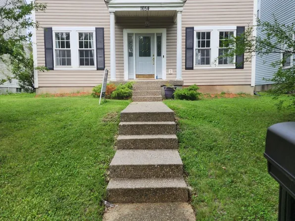 1654 Russell Lee Dr, Louisville, KY 40211