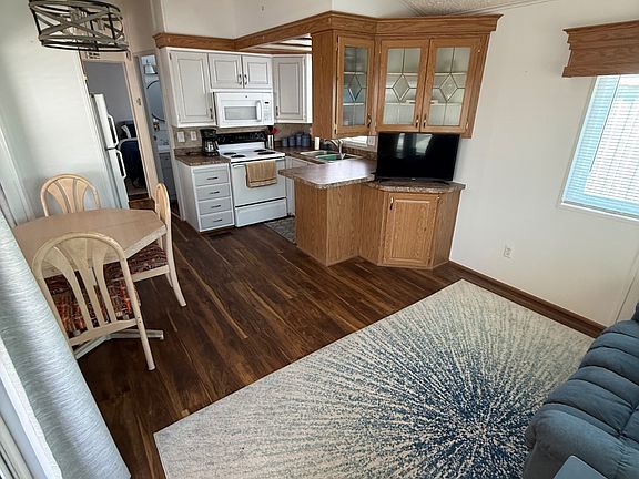 3rd image of 702 S Meridian Rd #1017