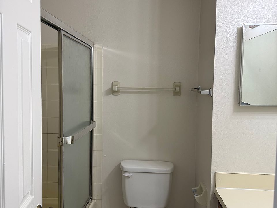 1st image of 8707 Liberty Pl