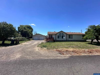 1325 W 4th St, Halsey, OR, 97348