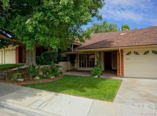 26811 Oak Branch Cir, Newhall, CA 91321