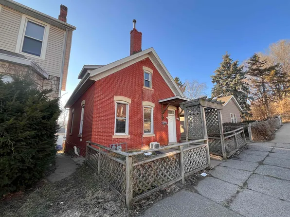 2415 Queen St, Dubuque, IA 52001