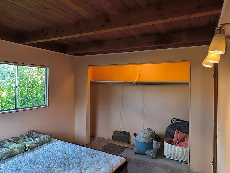 302 Hinde Pl — Photo 25