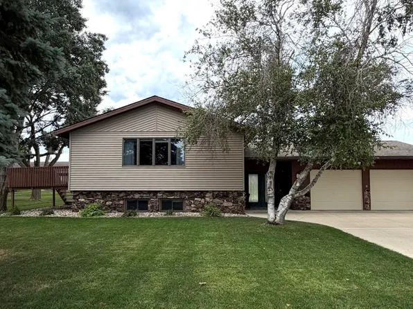 1630 N 2nd St, Sheldon, IA 51201