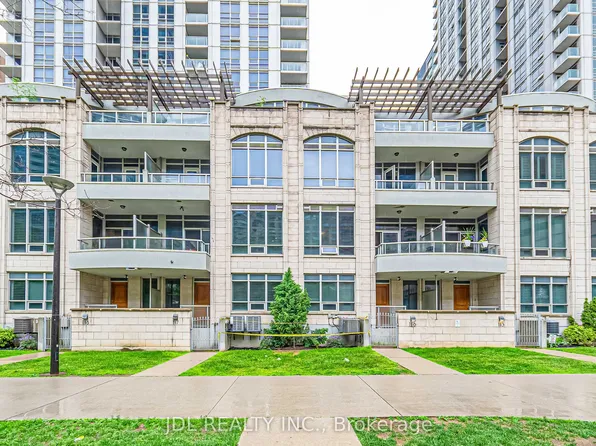 761 Bay St #Townhouse 07, Toronto, ON M5G 2R2