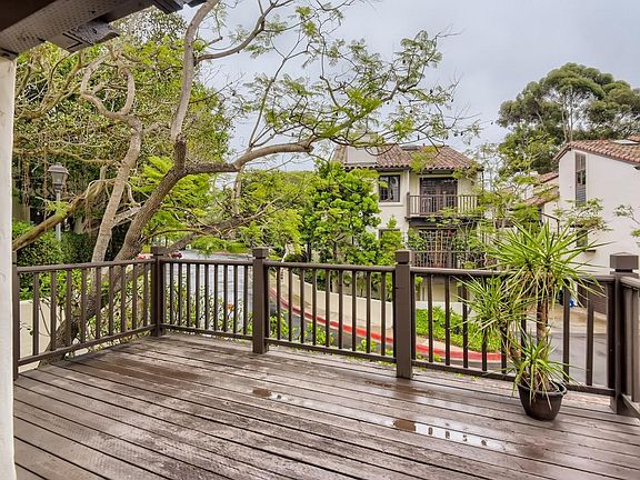 4th image of 8694 Villa La Jolla Dr Unit 1