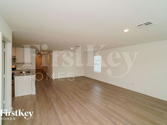 5th image of 13015 Rosemary Cv