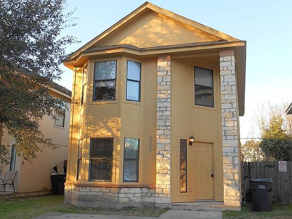 2nd image of 3013 La Estancia Ln