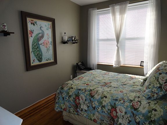 4th image of 2053 29th St APT 3R