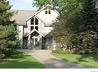 1841 Auburndale Ave, West Bloomfield, MI 48324