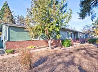 1694 Cloverlawn Dr, Grants Pass, OR