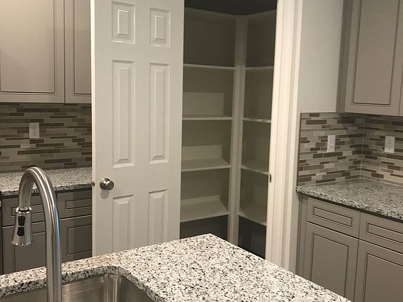 5th image of 435 Rock Creek Rd #1-4