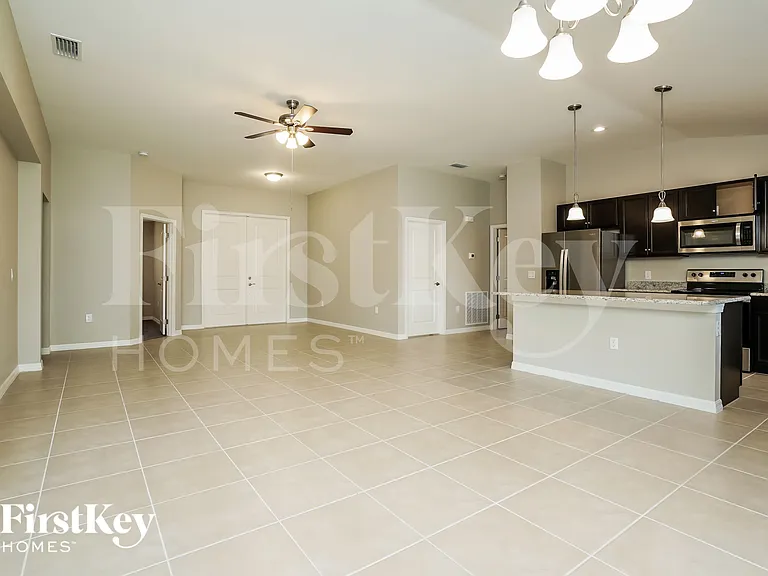 9025 Irving Rd — Photo 3