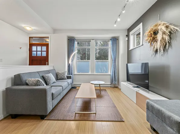 5771 Irmin St #15, Burnaby, BC V5J 0C5