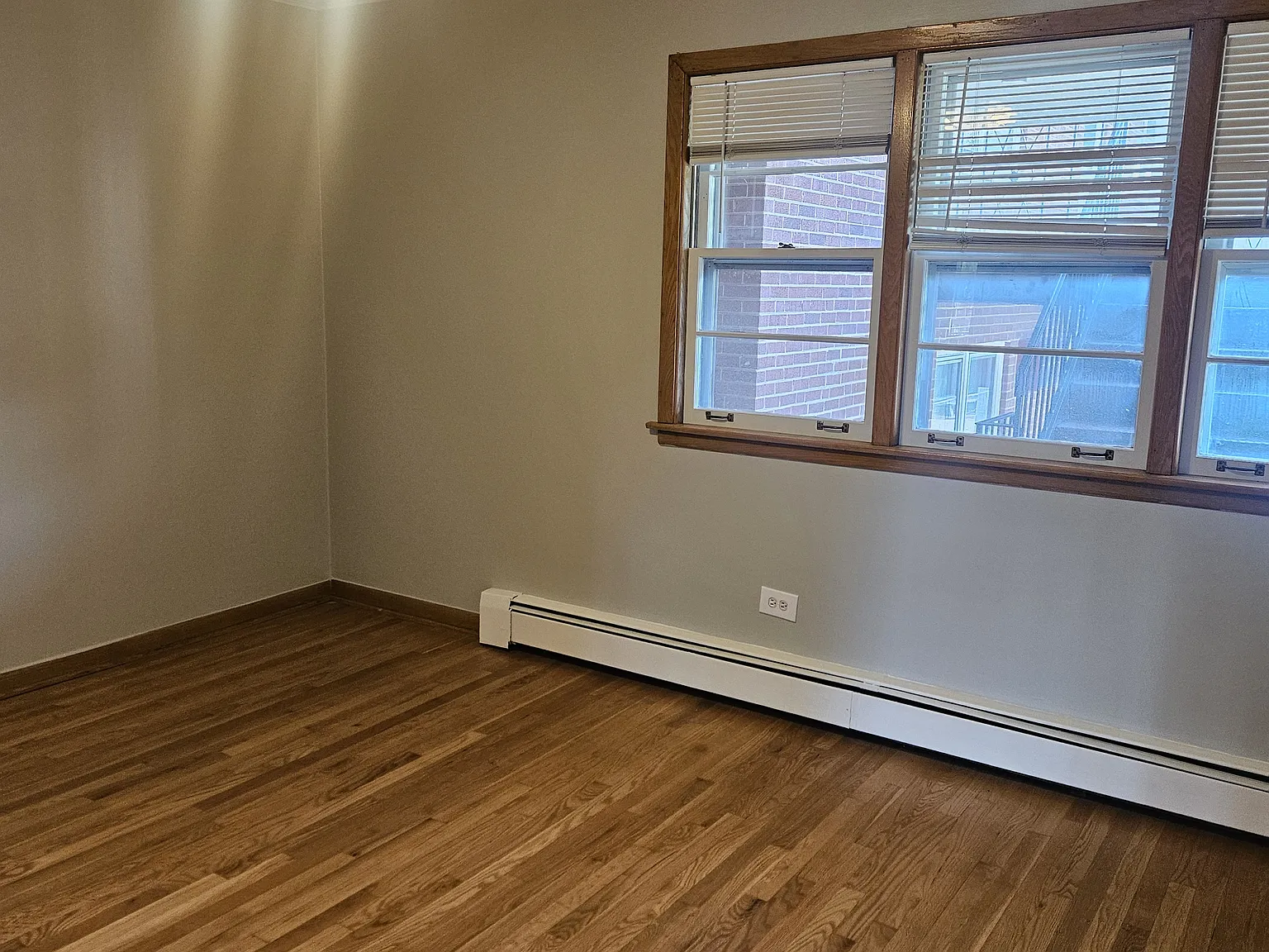 1 bed, 900 sqft, $1,750 — Photo 4