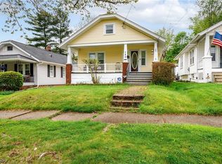 388 High Grove Blvd, Akron, OH 44312