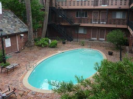 2nd image of 3201 Saint Charles Ave APT 209