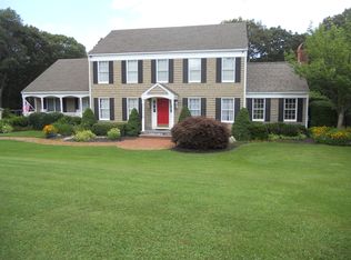 15 Old Field Ln, Mount Sinai, NY 11766
