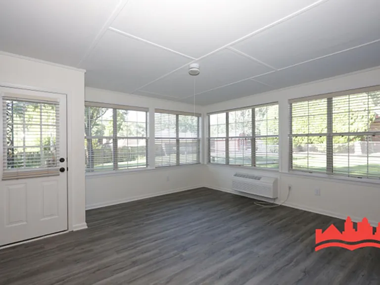 8241 Misty Meadows Ln — Photo 10