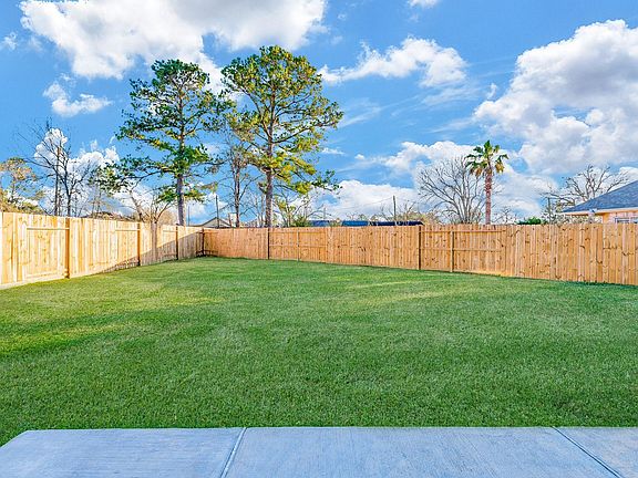 5th image of 506 Plantain Ln