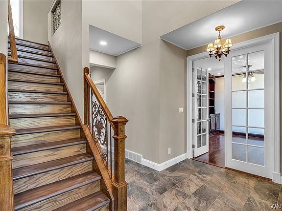 4th image of 5312 Wood Ave