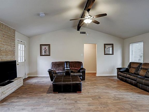 3rd image of 16031 Bear Hill Dr