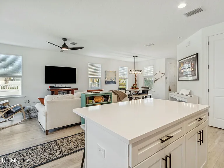 213 Daydream Ave — Photo 18