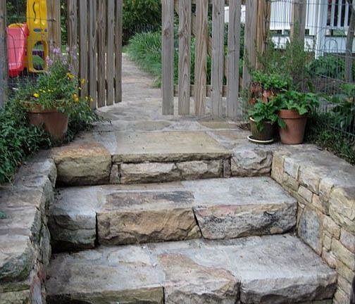 entry stairs from driveway
