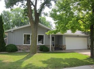 1908 Glenview Ave, Kaukauna, WI 54130
