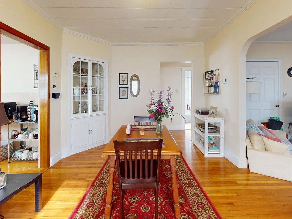 185 Grant Ave #2
