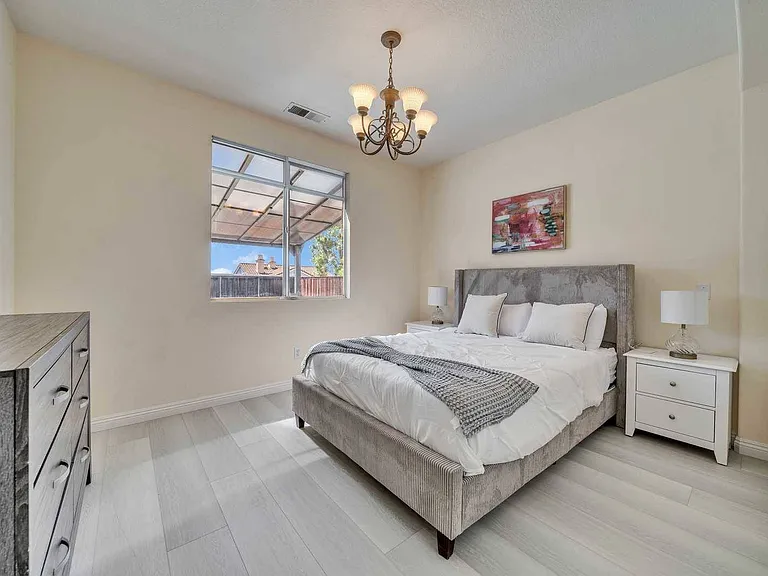 21585 Del Amo St — Photo 15