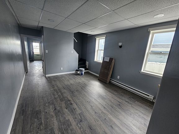 4th image of 620 Ridge St #1