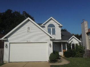 1N076 West St, Carol Stream, IL 60188
