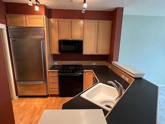 4th image of 109 2nd St S APT 426