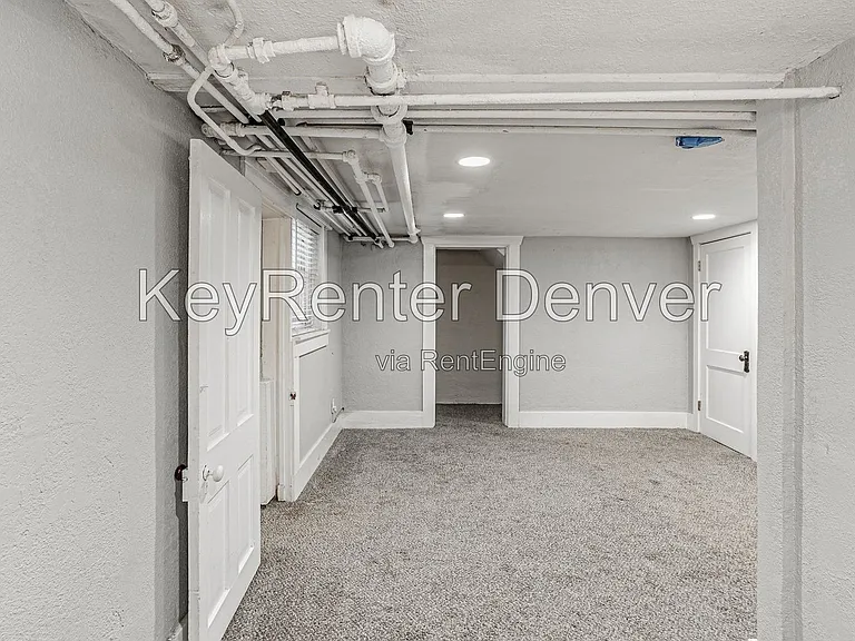 945 N Washington St #100 — Photo 37