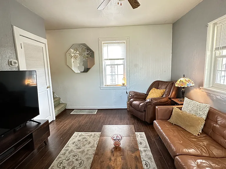 1113 Schang Rd — Photo 5