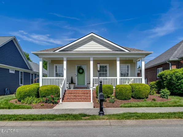107 Liberty Ct, Oak Ridge, TN 37830