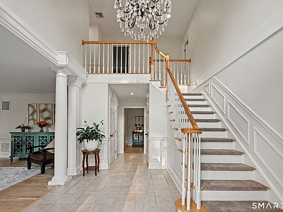 3rd image of 110 Grey Rock Road