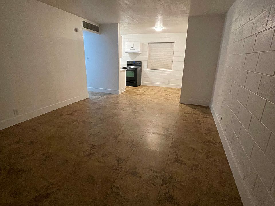 2nd image of 2949 Sandy Ln #3