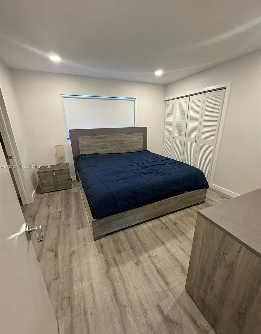 3 bed, 2.5 bath, 1310 sqft, $3,200 — Photo 4