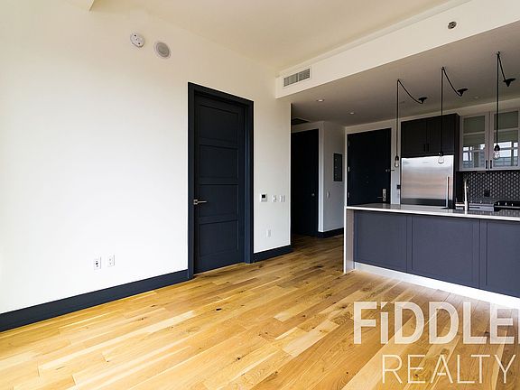3rd image of 10 Montieth St APT 414