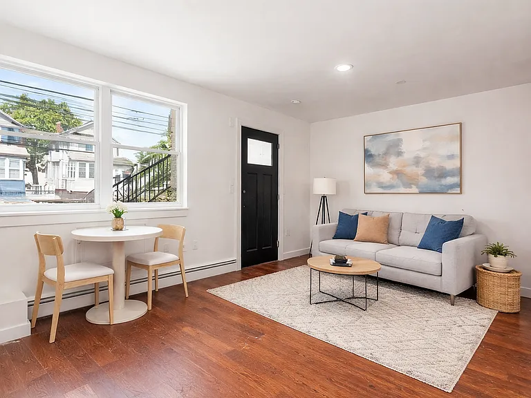 4636 Bronx Blvd #1 — Photo 4