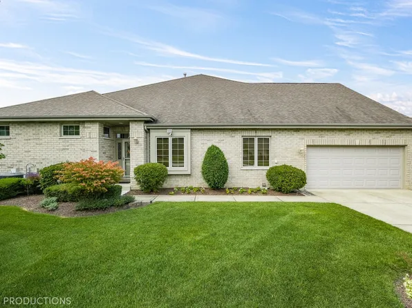 21760 Humber Bridge Dr, Mokena, IL 60448