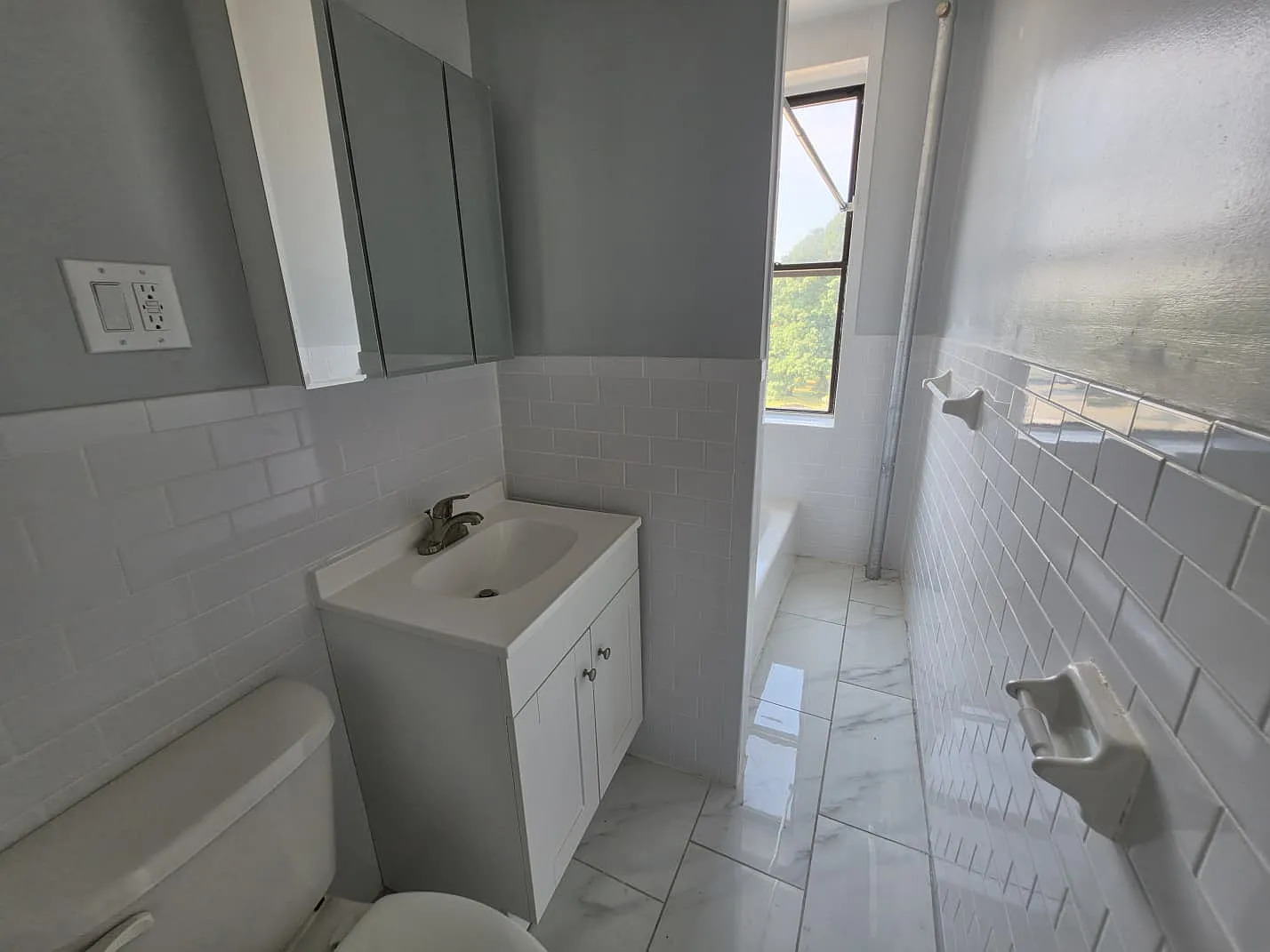 2 bed, 800 sqft, $1,950 — Photo 3