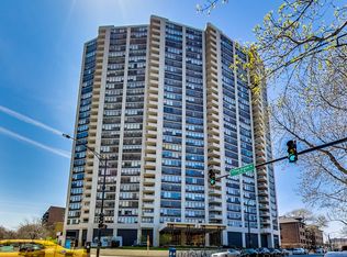3930 N Pine Grove Ave APT 514, Chicago, IL